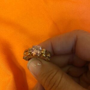 Elegant Gold Ring with Pink Gemstone